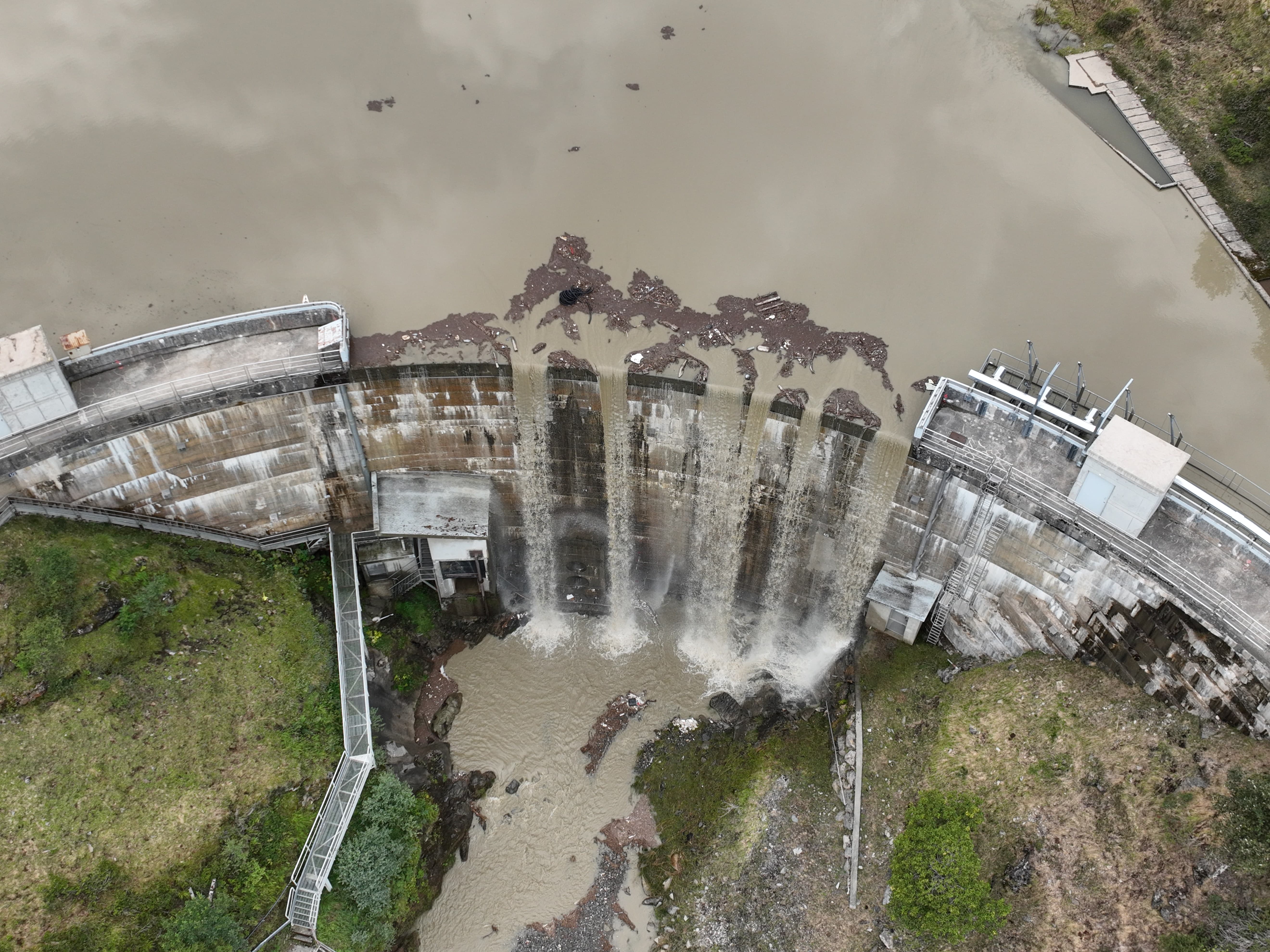 Inspection par drone d'un ouvrage en altitude dans les Hautes-Pyrénées